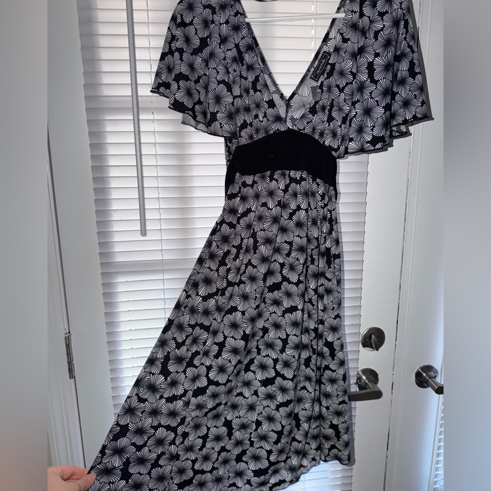 My Michelle Black and White Floral V-Neck Maxi Dress